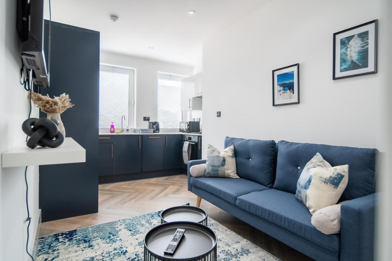 London Road Romford Block Apartment Bagian luar foto