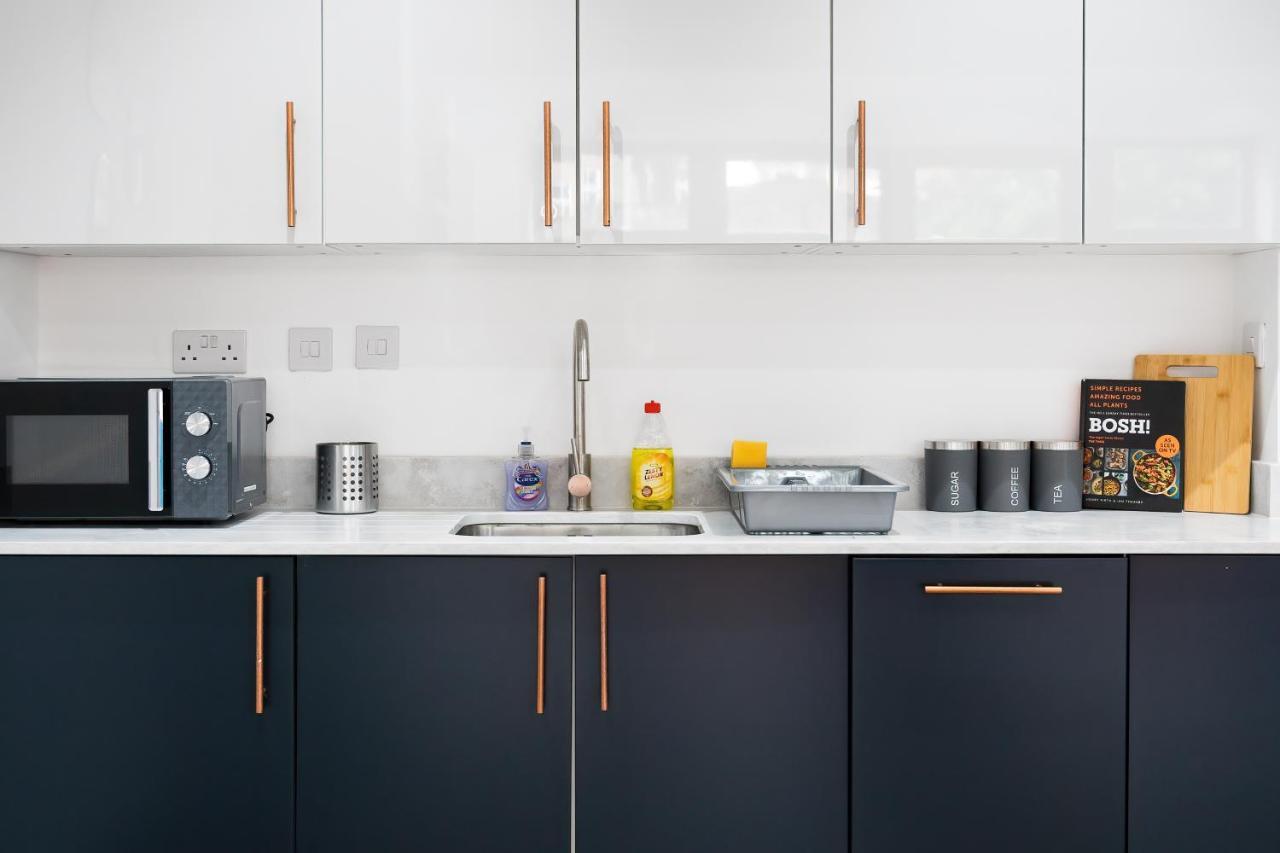London Road Romford Block Apartment Bagian luar foto