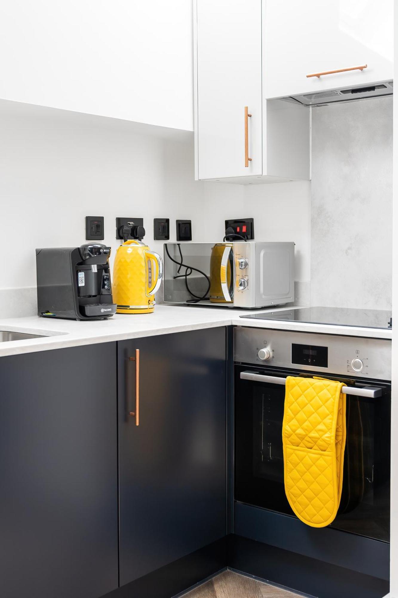 London Road Romford Block Apartment Bagian luar foto