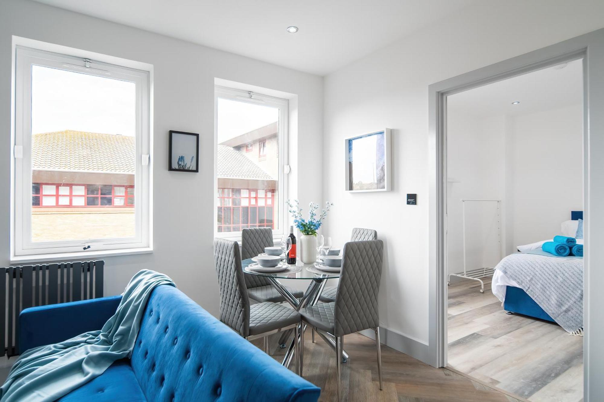 London Road Romford Block Apartment Bagian luar foto