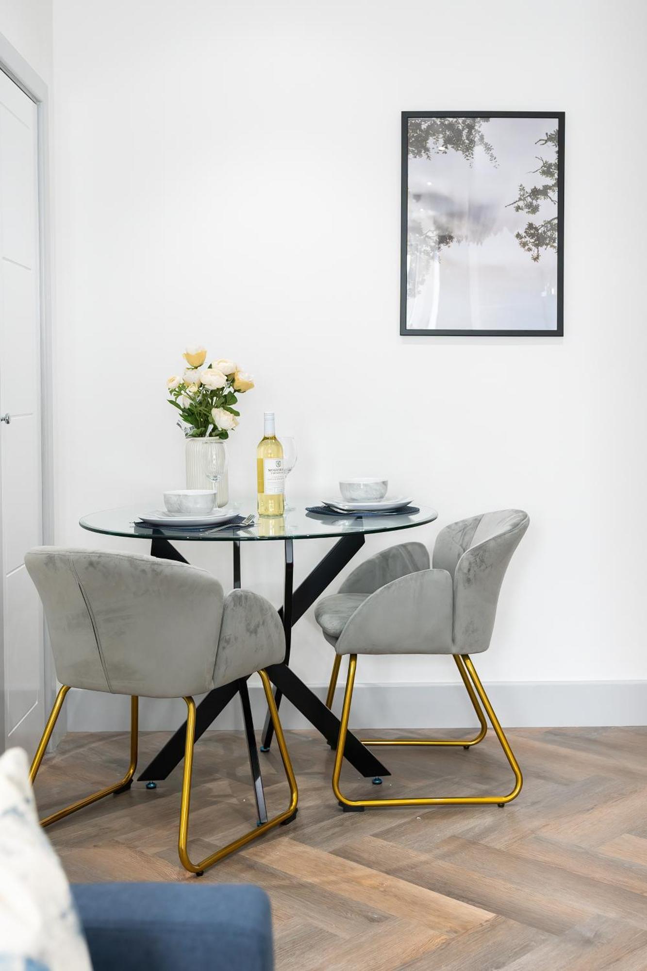 London Road Romford Block Apartment Bagian luar foto